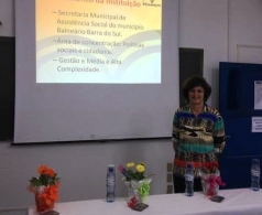 Aluna de Serviço Social apresenta TCC sobre o Conselho de Direito que ajudou a implantar