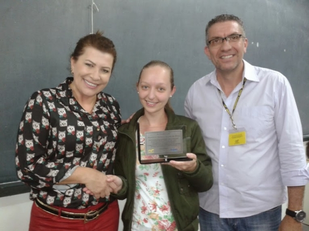 Acadêmicos recebem prêmio por apresentações de destaque na II Joia Presencial