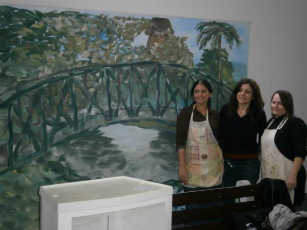 Aupex tem artista plástica como aluna do curso de Artes Visuais 