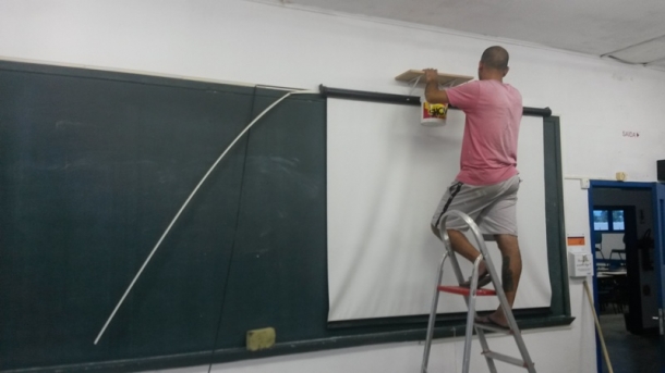 Aupex reforma salas de aula para receber acadêmicos