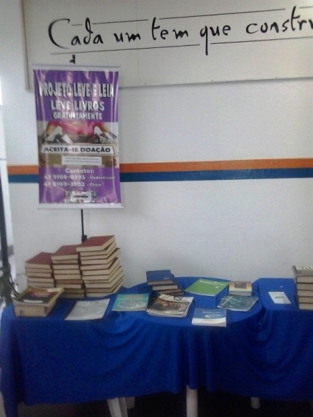 Estudantes continuam a trocar livros no Leve e Leia da Aupex
