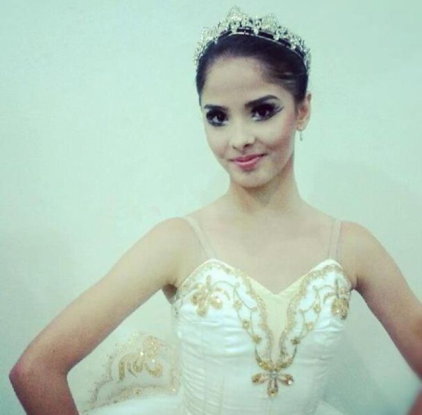 Bailarina patrocinada pela Aupex embarca para concurso de dança na Rússia